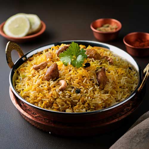 ⾃家製スパイスで作るビリヤニ